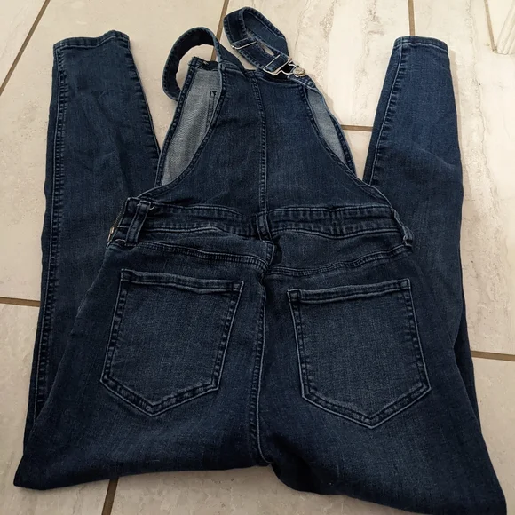 Gap Overalls Size XS - Picture 3 of 3
